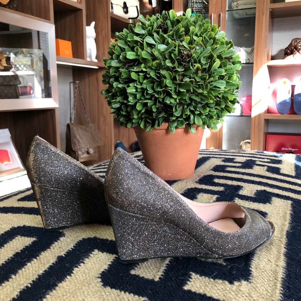 KATE SPADE METALLIC WEDGES - Picture 1 of 7
